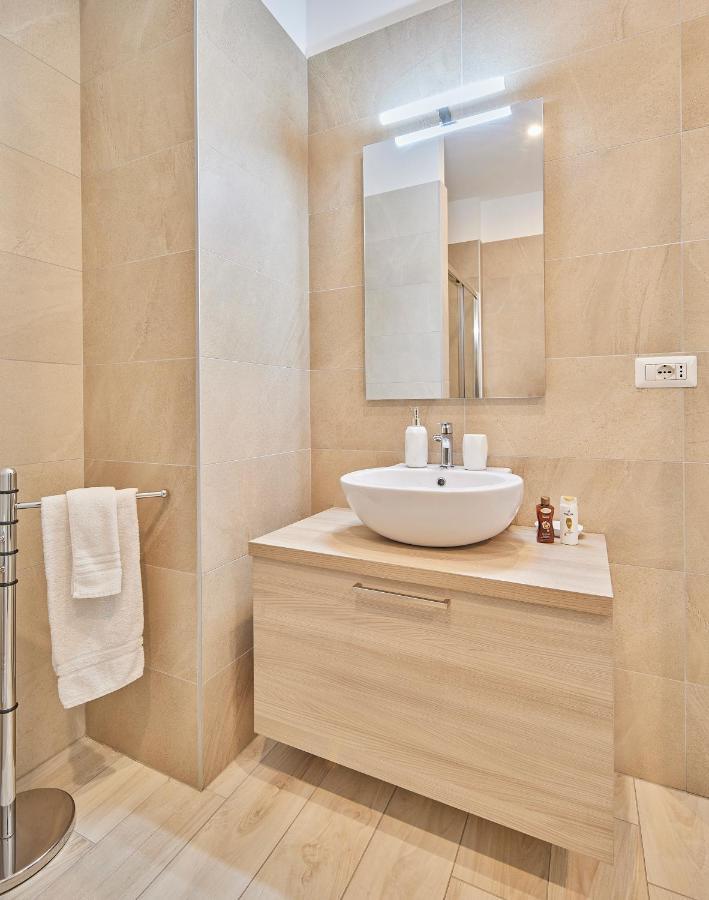 Monviso Modern - Exclusive Apartment Milán Exteriér fotografie
